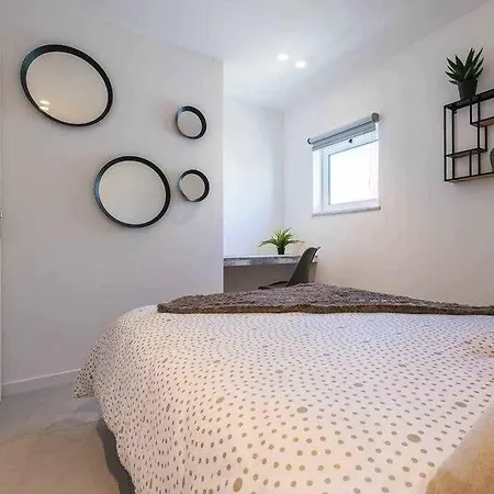 Town 2-bedroom * אלבופיירה