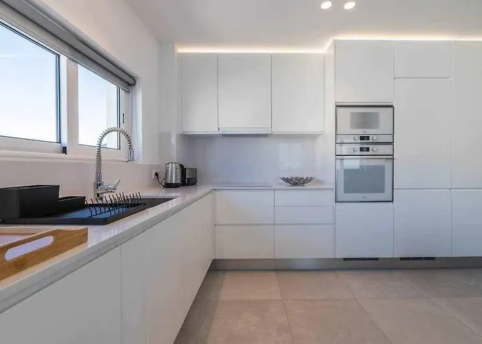 Town 2-bedroom Albufeira